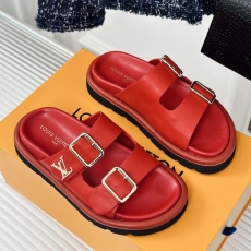 Louis Vuitton Slippers